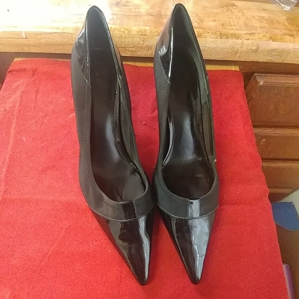 Nine West cloth and Leather Pumps